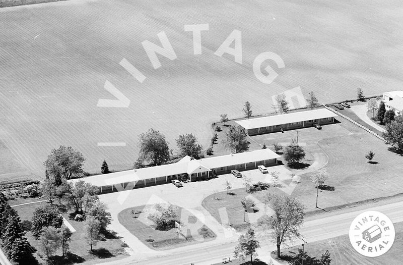 Colonial Motel - 1981 (newer photo)